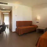 Menfi Beach Resort メンフィ