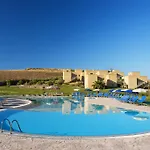 Menfi Beach Resort ホテル メンフィ