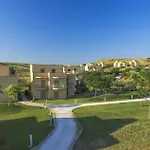 Menfi Beach Resort メンフィ