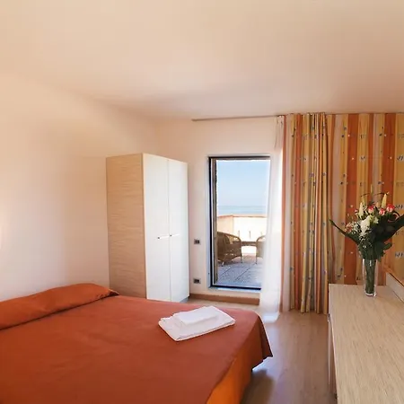 Menfi Beach Resort 4* Menfi