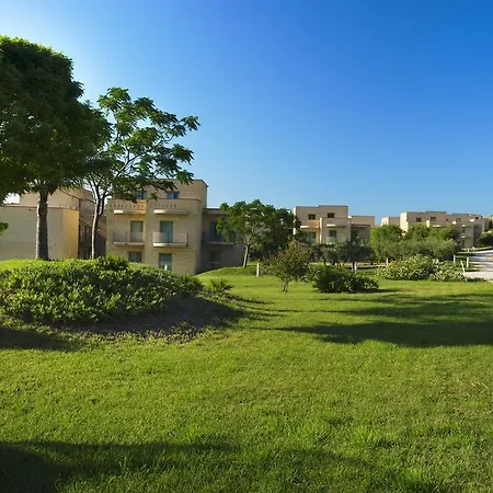 Menfi Beach Resort ホテル 4*