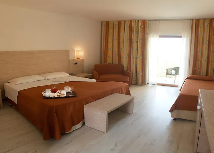 Hotel Menfi Beach Resort 4*